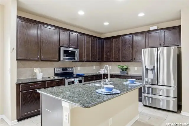 911 Oakwood Way, San Antonio, TX 78245 - Image #3