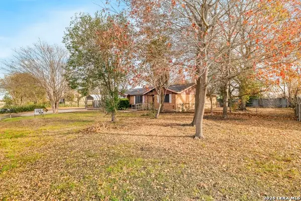 1149 Spruce, Seguin, TX 78155