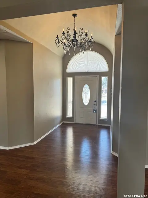 323 Shannon Ridge, Floresville, TX 78114 - Image #3