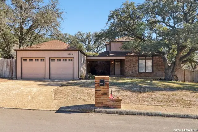 19906 Park Bluff St, San Antonio, TX 78259 - Image #2
