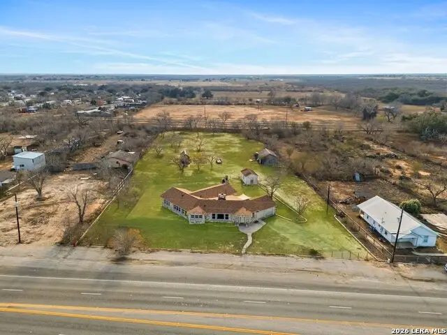 600 S Storts, Poth, TX 78147 - #1