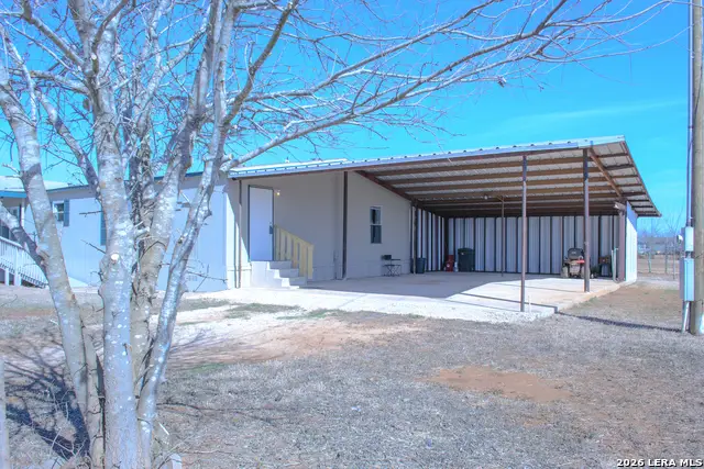 290 Crestfield, Pleasanton, TX 78064 - #3