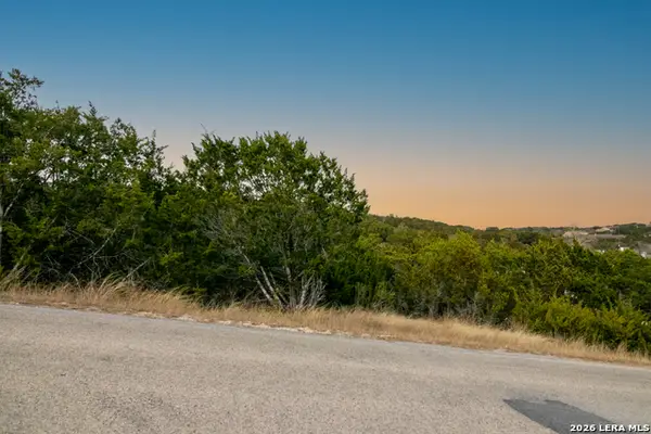 197 NW Hills Dr, Kerrville, TX 78028