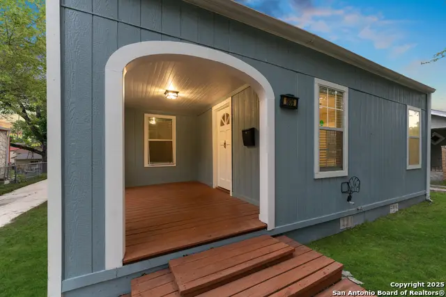1806 W Mistletoe Ave, San Antonio, TX 78201 - #2