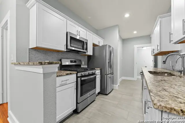 1806 W Mistletoe Ave, San Antonio, TX 78201 - #3