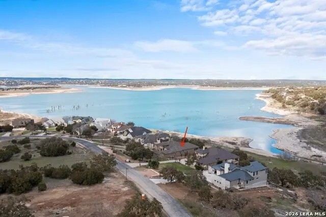 538 Oak Shores Drive, Canyon Lake, TX 78133 - Image #2