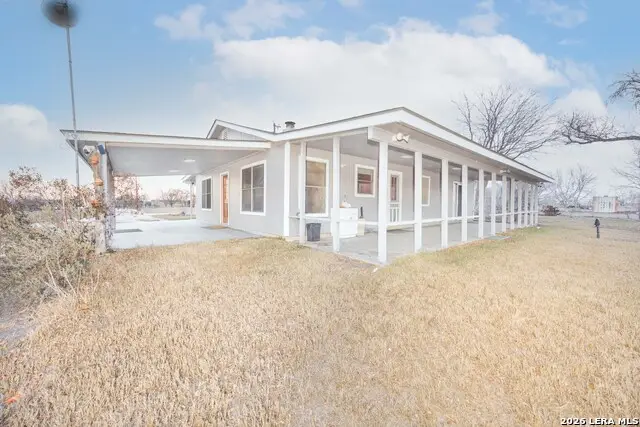 390 W County Road 5719, Devine, TX 78016 - #2