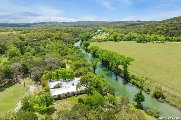 4711 Wayside Dr, Wimberley, TX 78676