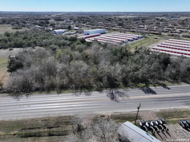 2500 S Washington, Beeville, TX 78102 - #3