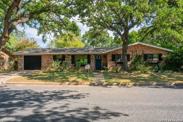 204 Forest Trail Drive, Fredericksburg, TX 78624