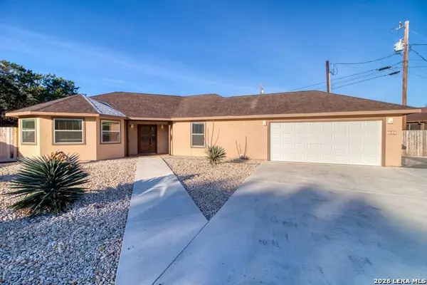 1846 White Tail, Bandera, TX 78003