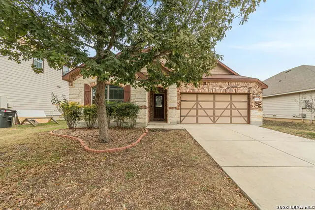 323 Joshua Hl, New Braunfels, TX 78130 - Image #2