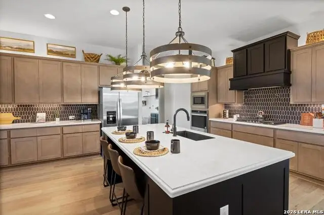 206 Navarro, Boerne, TX 78006 - Image #2