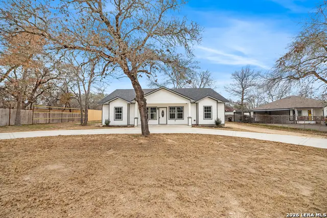 3811 Waterwood Pass, Elmendorf, TX 78112 - Image #2