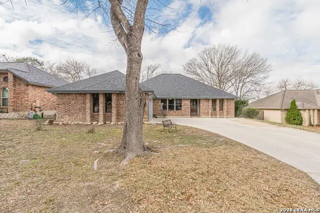 1982 Palace Dr, New Braunfels, TX 78130 - #2