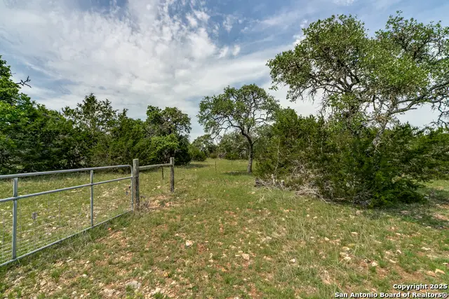 645 Arthur Ave, Kerrville, TX 78624 - Image #3
