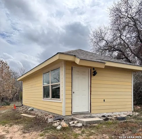 23038 Grand Spring Dr, Elmendorf, TX 78112 - Image #2