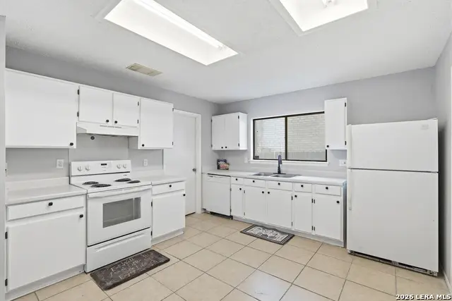 9110 Roquefort, San Antonio, TX 78250 - Image #3