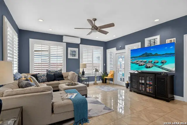 343 W Gramercy Pl, San Antonio, TX 78212 - #2