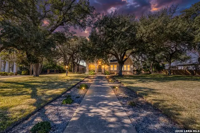 807 N Getty St, Uvalde, TX 78801 - #3