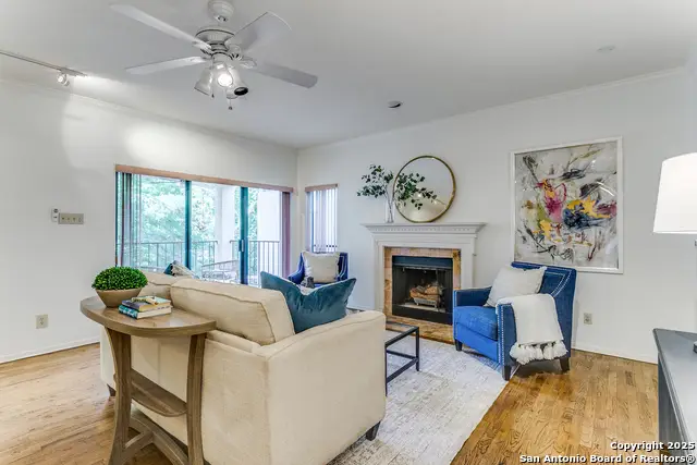 1022 Navarro #306, San Antonio, TX 78205 - #3