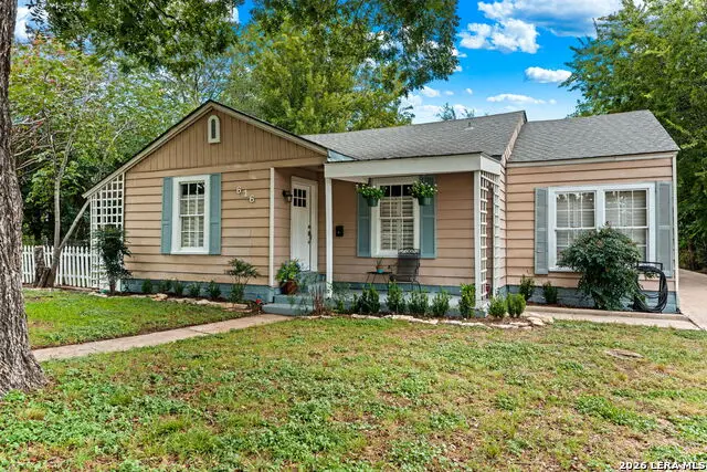 616 Lois, Kerrville, TX 78028 - #2