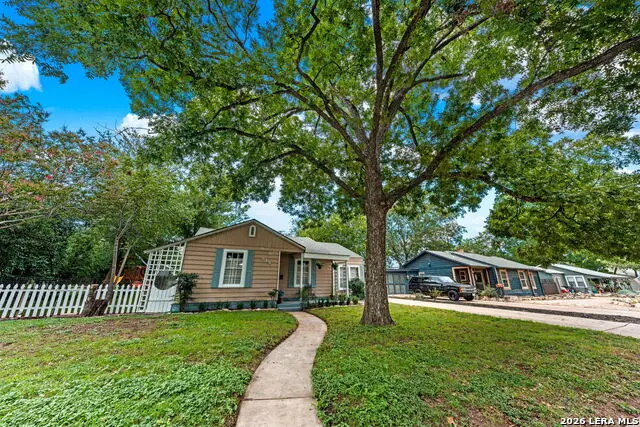 616 Lois, Kerrville, TX 78028 - #3