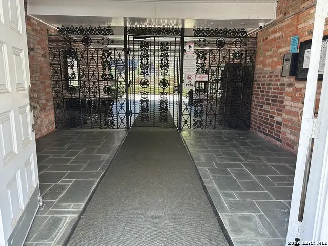 8401 N New Braunfels #213A, San Antonio, TX 78209 - Image #3