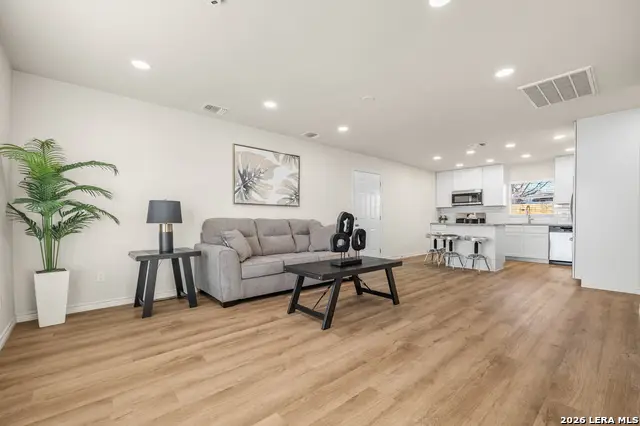 1015 Weizmann, San Antonio, TX 78213 - Image #3