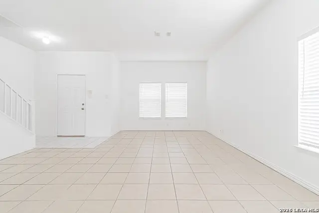 11015 Kimes Park Dr, San Antonio, TX 78249 - Image #3