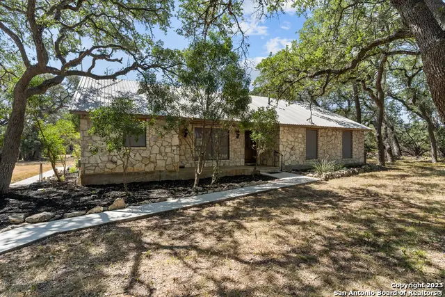 1657 Acacia Pkwy, Spring Branch, TX 78070 - Image #1