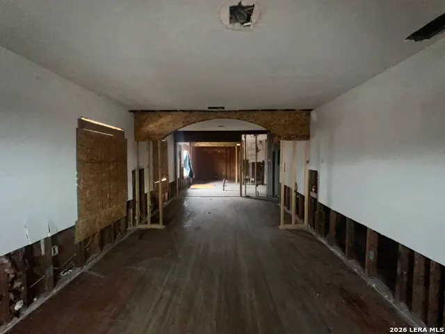 2419 W Mistletoe, San Antonio, TX 78228 - Image #2