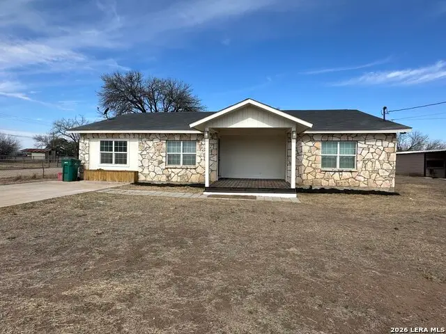 715 Walnut, Jourdanton, TX 78026 - #3