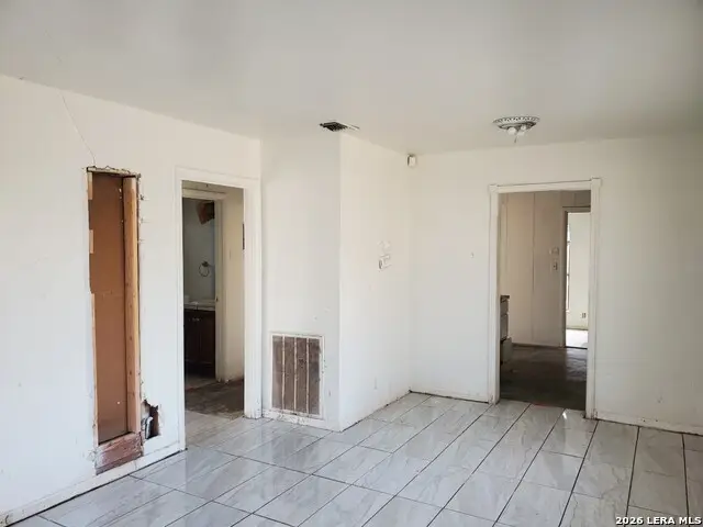 1742 Kendalia Ave, San Antonio, TX 78224 - Image #2