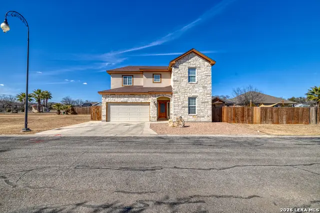 106 Sutton Pl., Uvalde, TX 78801 - #3