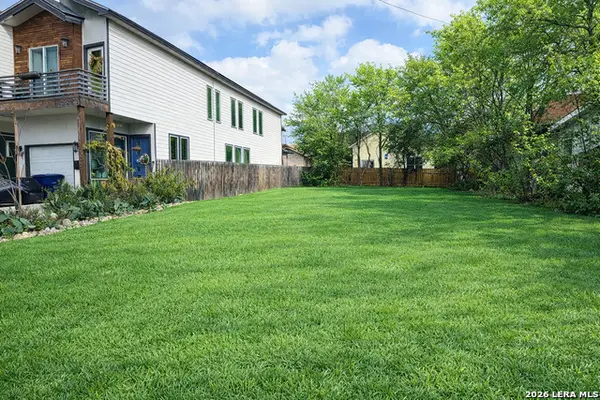 606 S Olive St, San Antonio, TX 78203