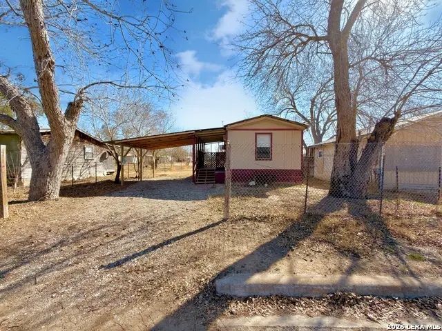 613 Avenue J, Poteet, TX 78065 - #1