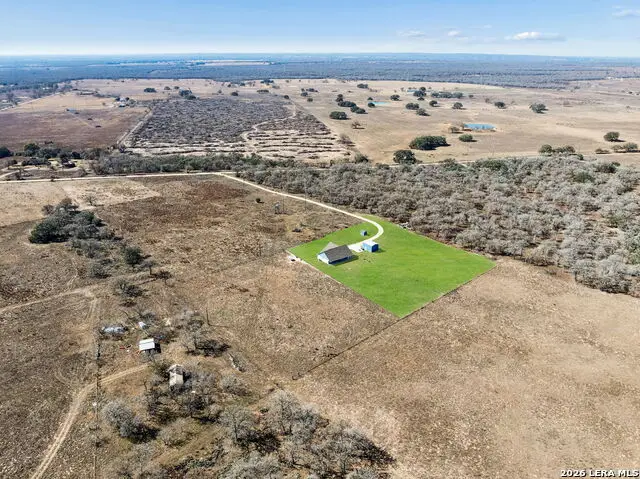 5476 County Road 427, Stockdale, TX 78160 - #2