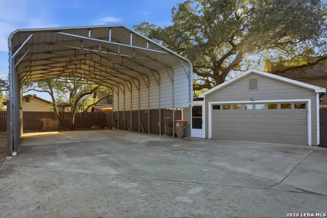 2325 Lakeshore Dr, Canyon Lake, TX 78133 - Image #2