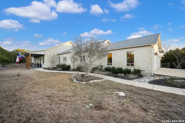 119 Greystone Pt, Boerne, TX 78006