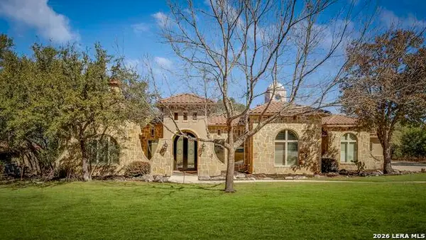 586 Clubs Drive, Boerne, TX 78006