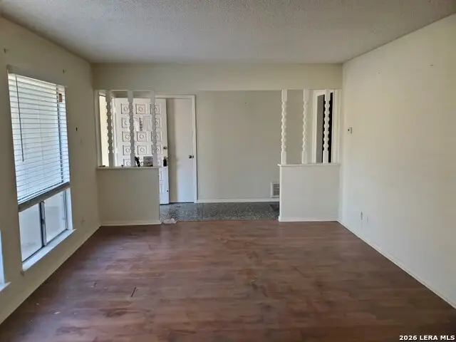 303 Cordoba Dr, Universal City, TX 78148 - #2