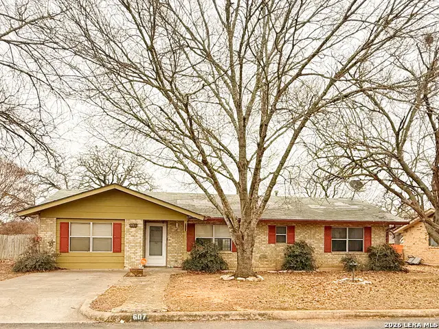 607 N Bowie, Fredericksburg, TX 78624 - #1