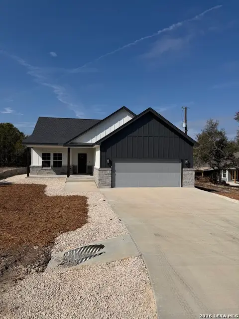 1736 Stallion Springs, Fischer, TX 78623