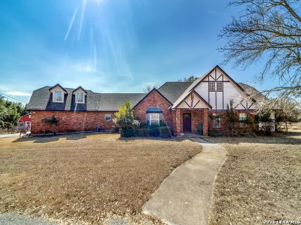 206 Mesquite Trl, Boerne, TX 78006