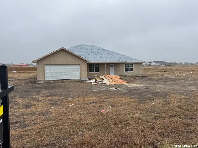 472 County Road 679, Natalia, TX 78059 - #2