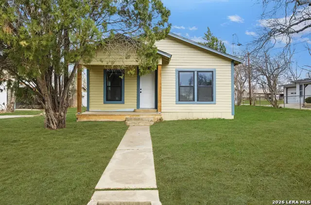 1521 B Street, Floresville, TX 78114 - #1