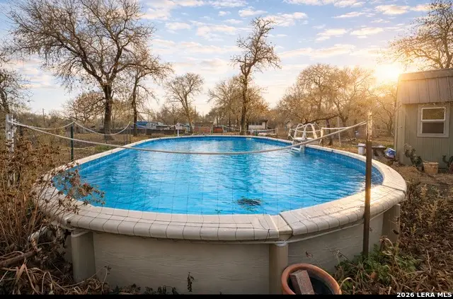 306 Flores Oaks, Floresville, TX 78114 - #3