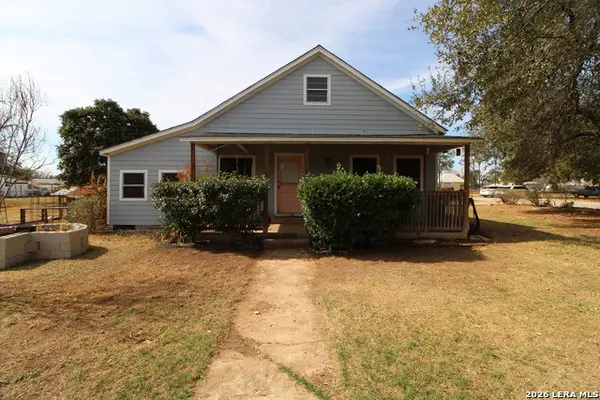 19231 Benton, Lytle, TX 78052