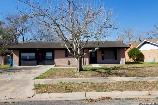 1203 Yosemite, Beeville, TX 78102